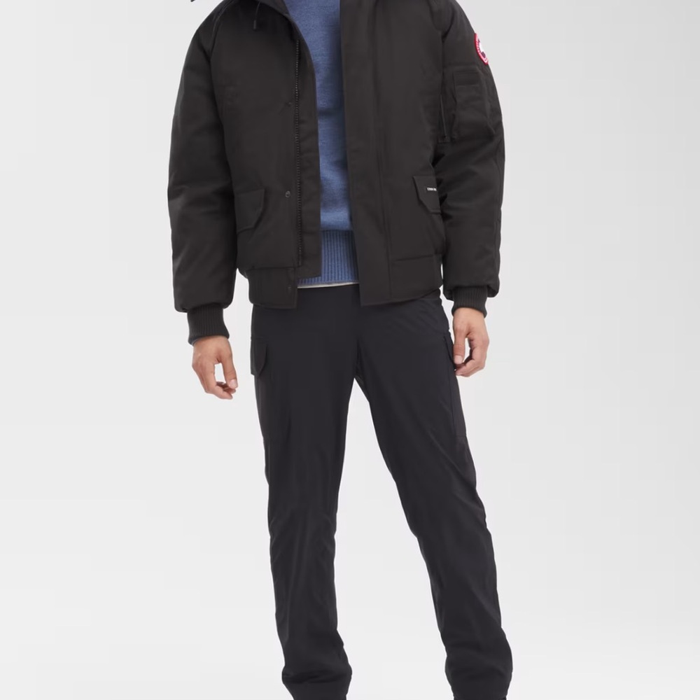 Pre-owned, like new, Large Canada Goose  Chilliwack Bomber W/ Reflective Trim